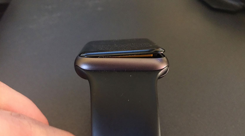 Apple будет бесплатно менять часы Apple Watch Series 2 на новые
