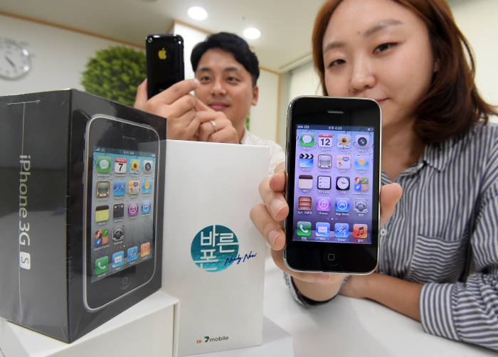 В Корее стартовали продажи новых IPhone 3GS за 2,5 тыс. рублей