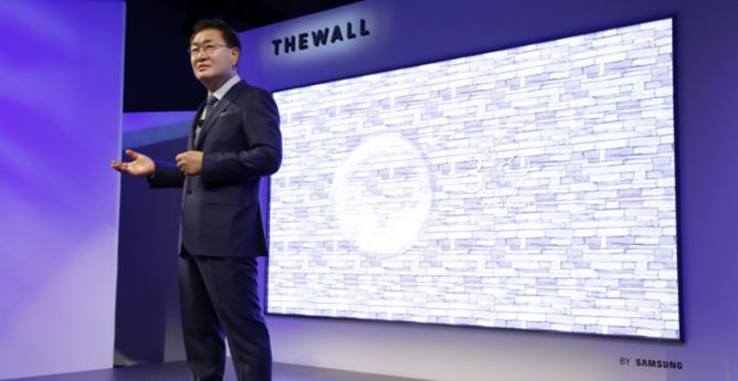 Производство 146-дюймового телевизора от Samsung начнется в сентябре