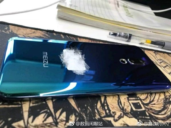 Флагманский смартфон Meizu 16 получил новый цвет Mirror Blue‍