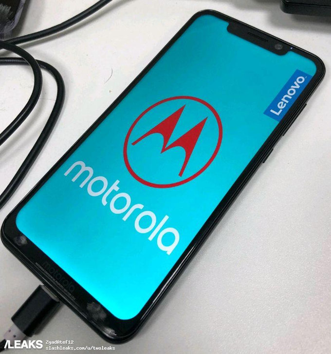 Смартфон от Motorola получит название P30 Note вместо One Power