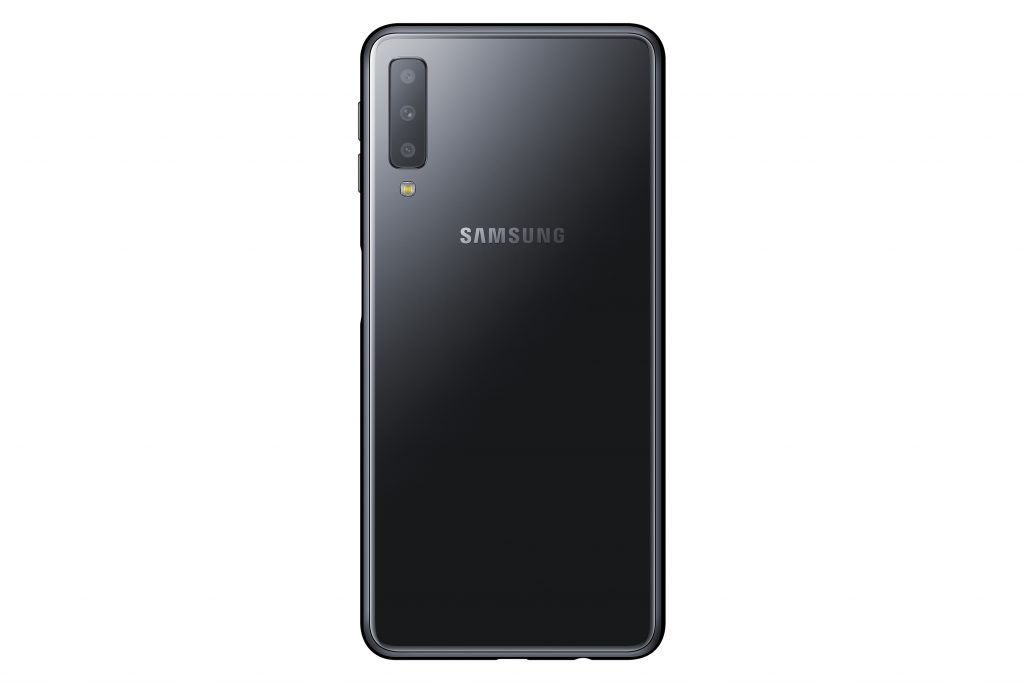 Samsung назвала цены на Samsung Galaxy A7 с тройной камерой для РФ