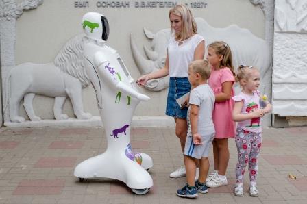 В ростовском зоопарке начал работать робот созданный в ДГТУ