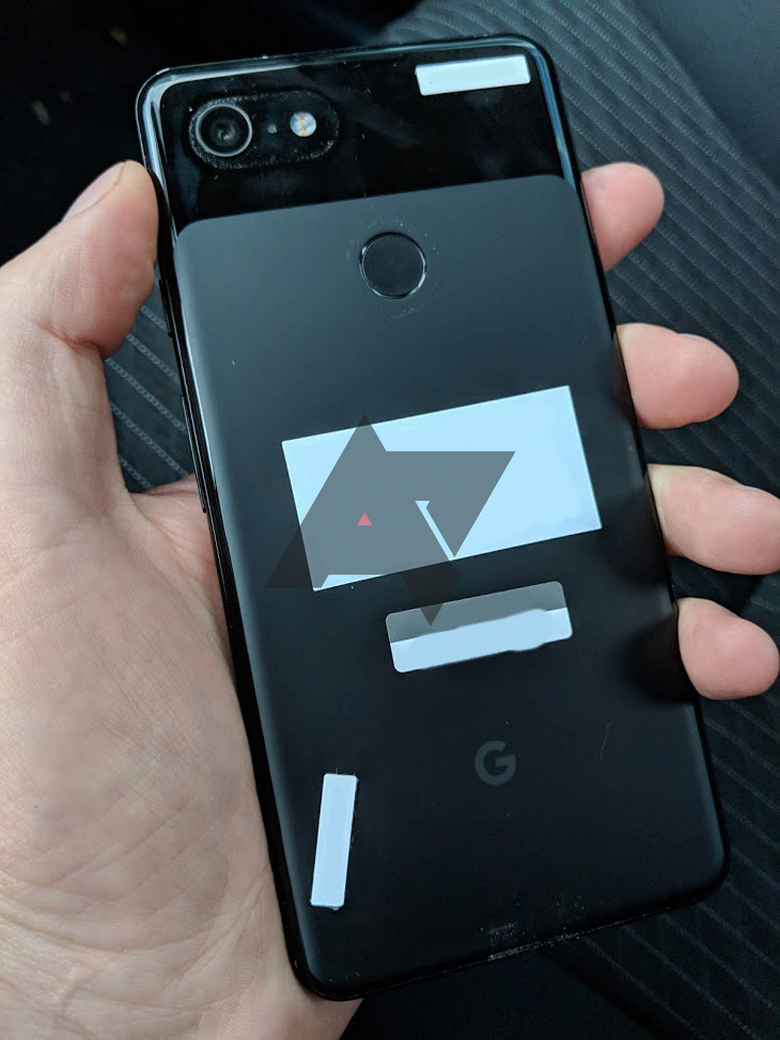 Новый смартфон Google Pixel 3 XL забыли в такси сервиса Lyft