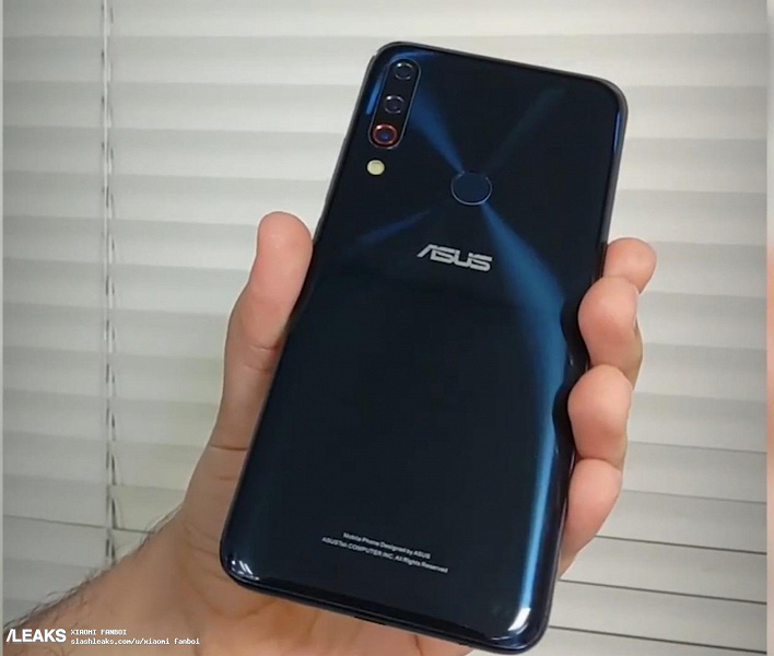 В Сети появились первые фото прототипа смартфона Asus ZenFone 6