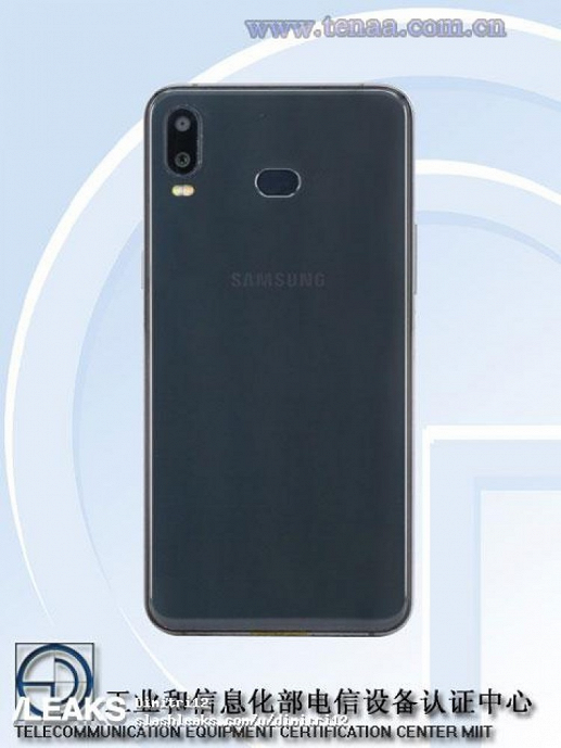 Samsung Galaxy A6s в градиентных цветах показали на живых фото