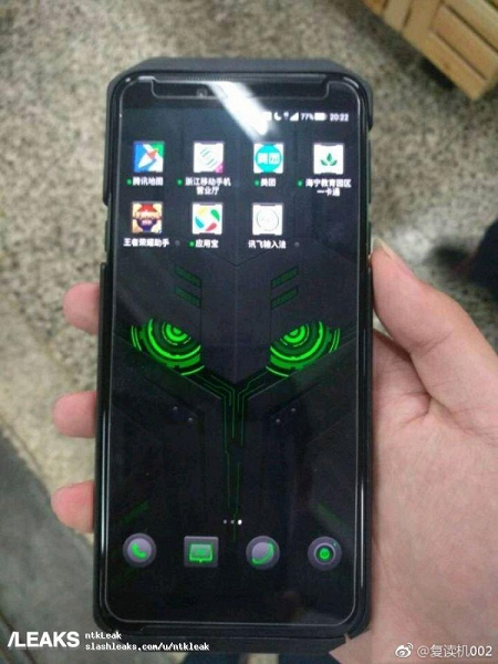 В Сети появились новые фото игрового смартфона Xiaomi Black Shark 2