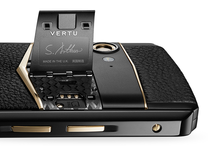 Vertu представила новый премиальный смартфон Vertu Aster P