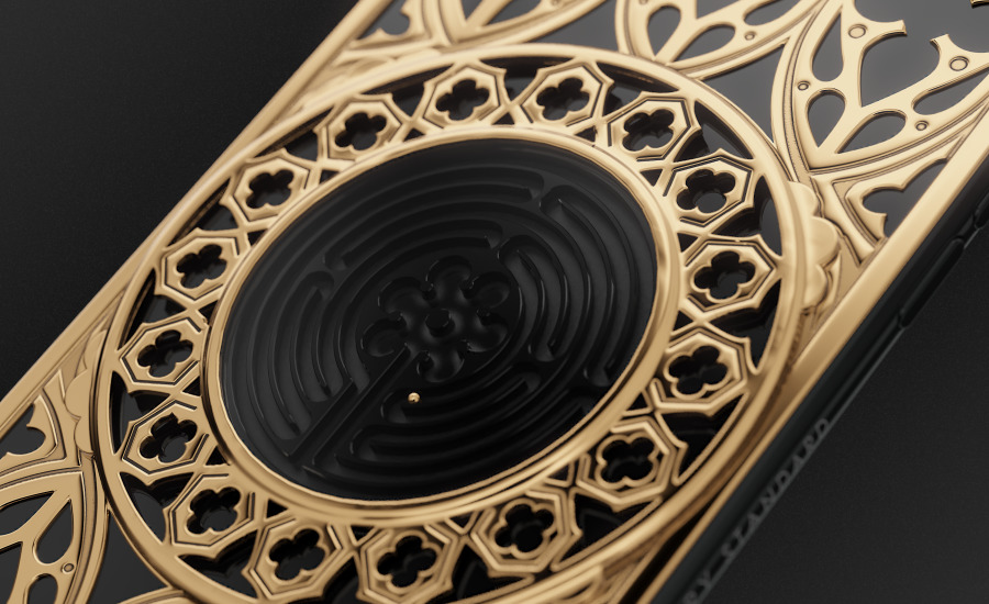 Caviar представила новые iPhone XS украшенные старинными играми