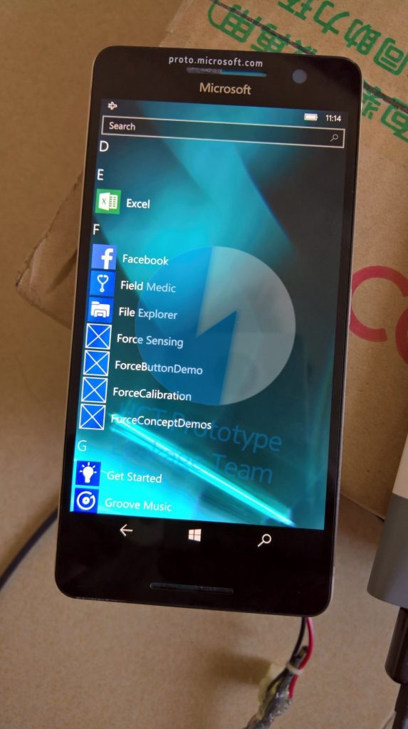 В Сети появились фотографии секретного смартфона Lumia 960