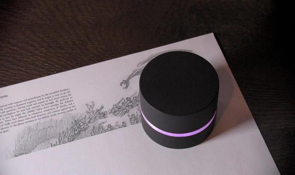 На Indiegogo представлен портативный робот Pill, который умеет печатать и сканировать документы