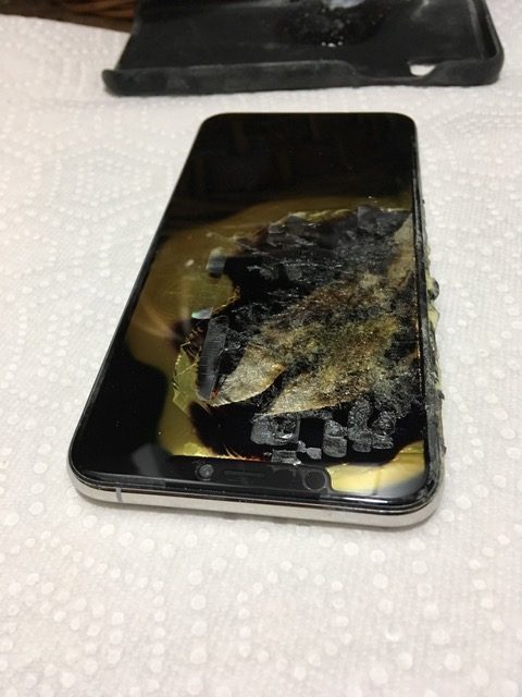 У жителя США в кармане брюк взорвался iPhone XS Max