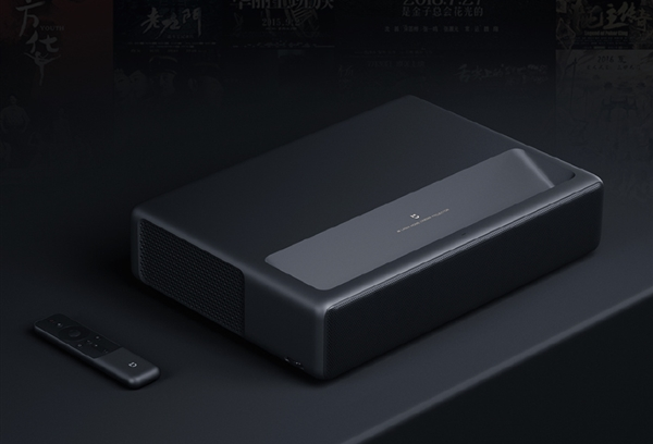 Xiaomi представила 4К-проектор Xiaomi 4K Mijia Laser Projector TV за $1500