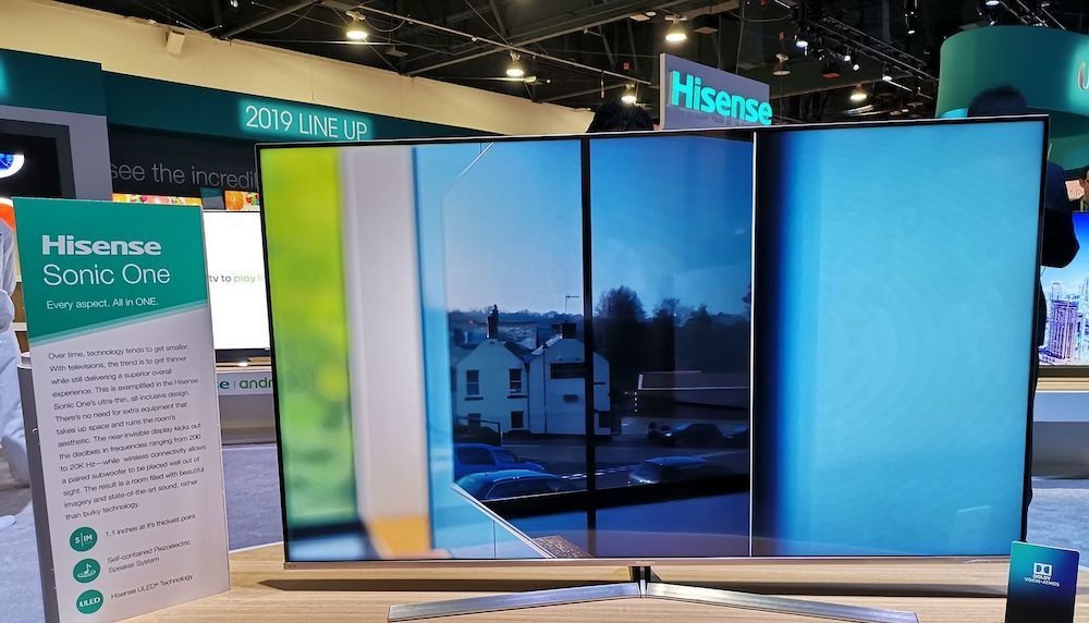 На CES 2019 показан первый в мире LED-телевизор с пьезозвуком