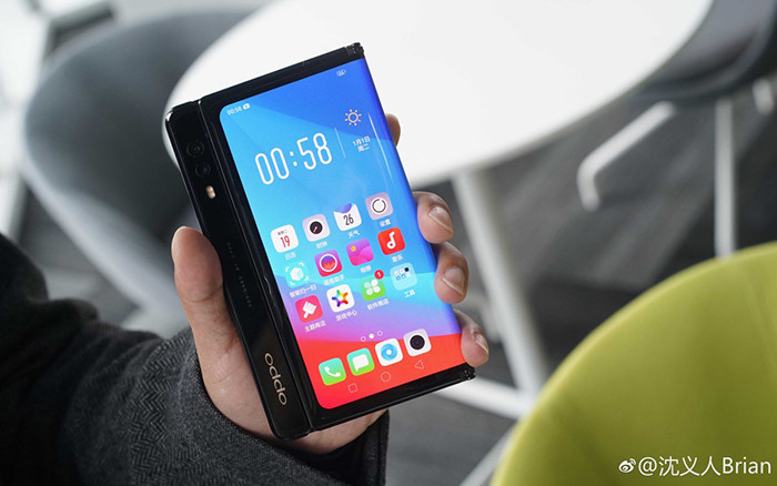 Oppo показала собственный смартфон с гибким экраном