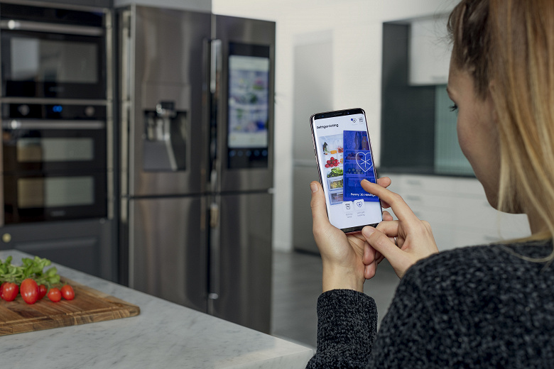 Samsung создал сервис знакомств по фото содержимого из холодильника