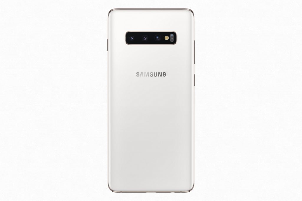 Компания Samsung представила флагманский смартфон Galaxy S10