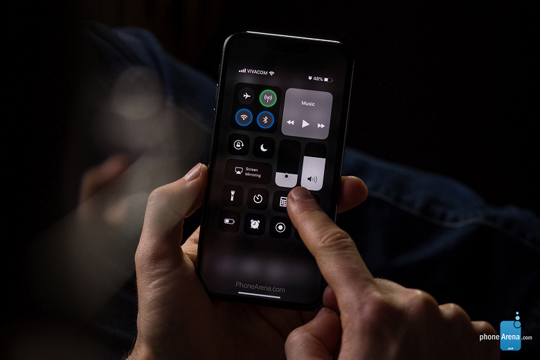 В Сети показали новый iPhone с темной темой iOS 13