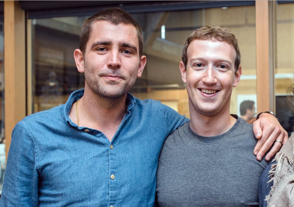 Два топ-менеджера покинули Facebook после серьезного сбоя