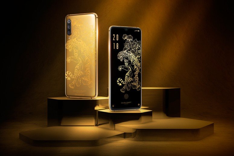 Xiaomi показала чехол покрытый 24-каратным золотом для Xiaomi Mi 9