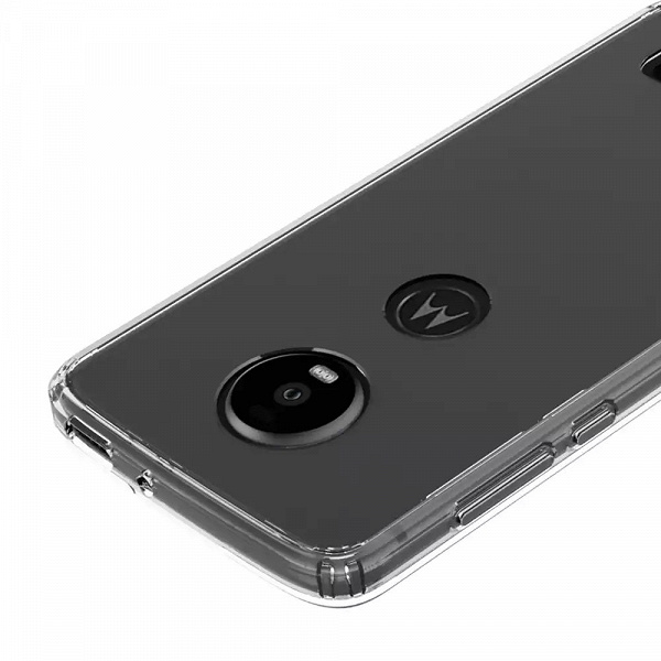 Смартфон Moto Z4 в прозрачном чехле показали на изображениях
