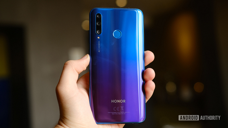 Новый недорогой смартфон Honor 20 Lite представлен официально