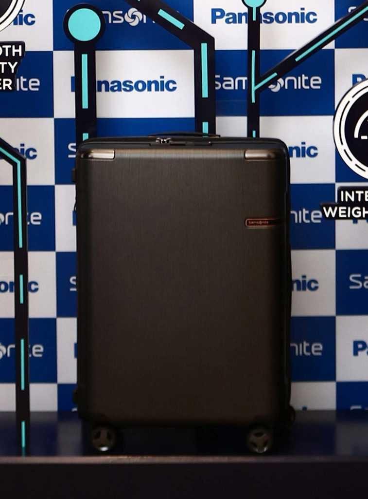 Samsonite и Panasonic разработали очень «умный» чемодан