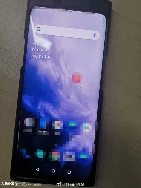 Новый смартфон OnePlus 7T показали на «живых» фото