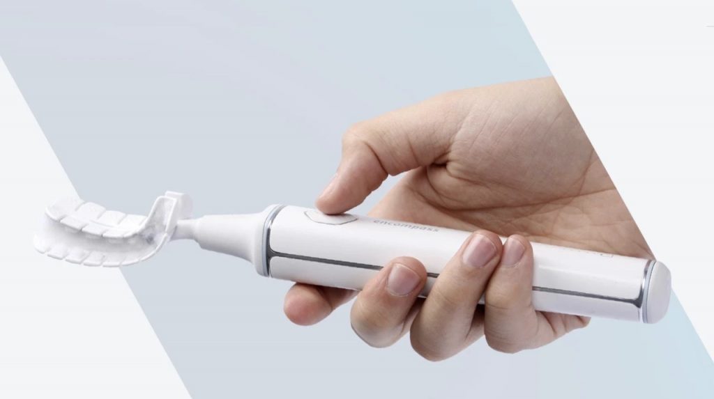 На Indiegogo представлена зубная щетка для ленивых