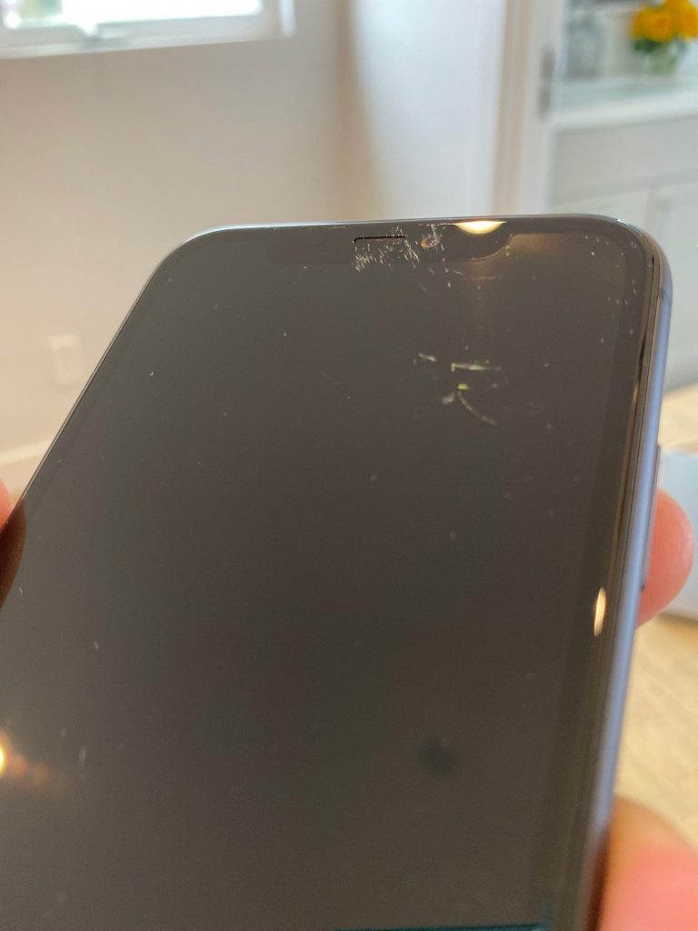 Экраны iPhone 11 и iPhone 11 Pro оказались подвержены царапинам