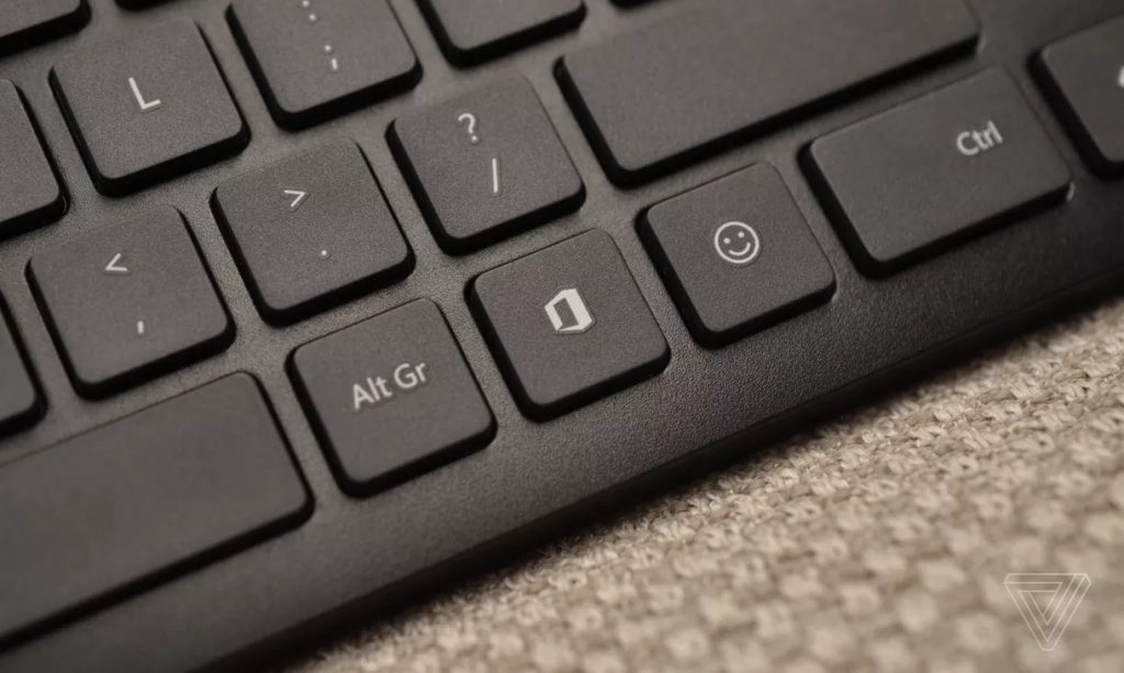 Microsoft добавила на клавиатуру две новые кнопки