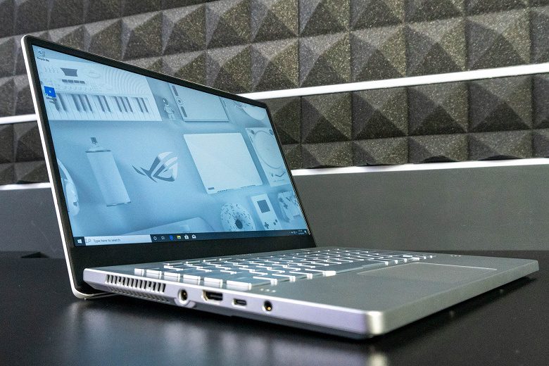 Asus показала компактный игровой ноутбук с AniMe Matrix LED панелью